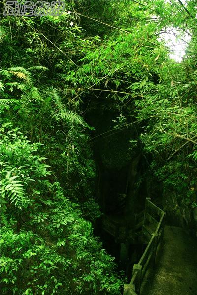 龍水峽地縫景點(diǎn)之“桃源問津”