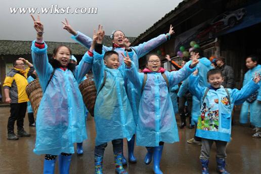 馭馬伙伴行 與愛(ài)同行 重走“爸爸路”武隆溫馨親子之旅獻(xiàn)映