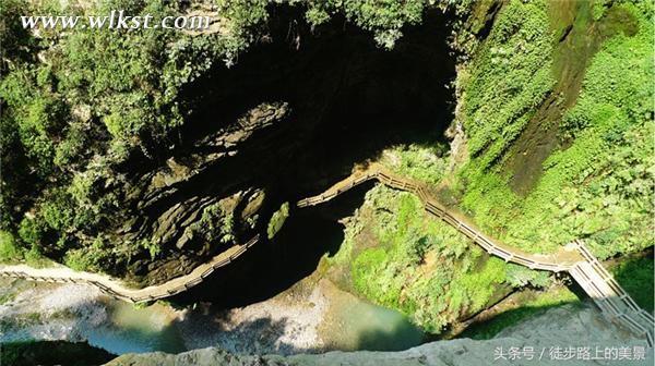 原來(lái)杜海濤媽媽跑到武隆旅游來(lái)啦