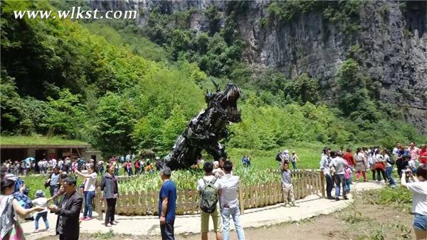 天生三橋景區(qū)游客爆滿(圖/李瓊)