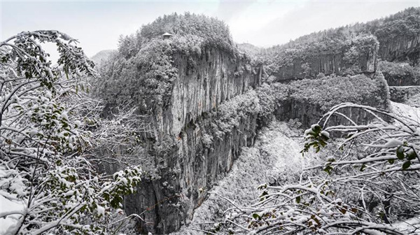 天生三橋雪景