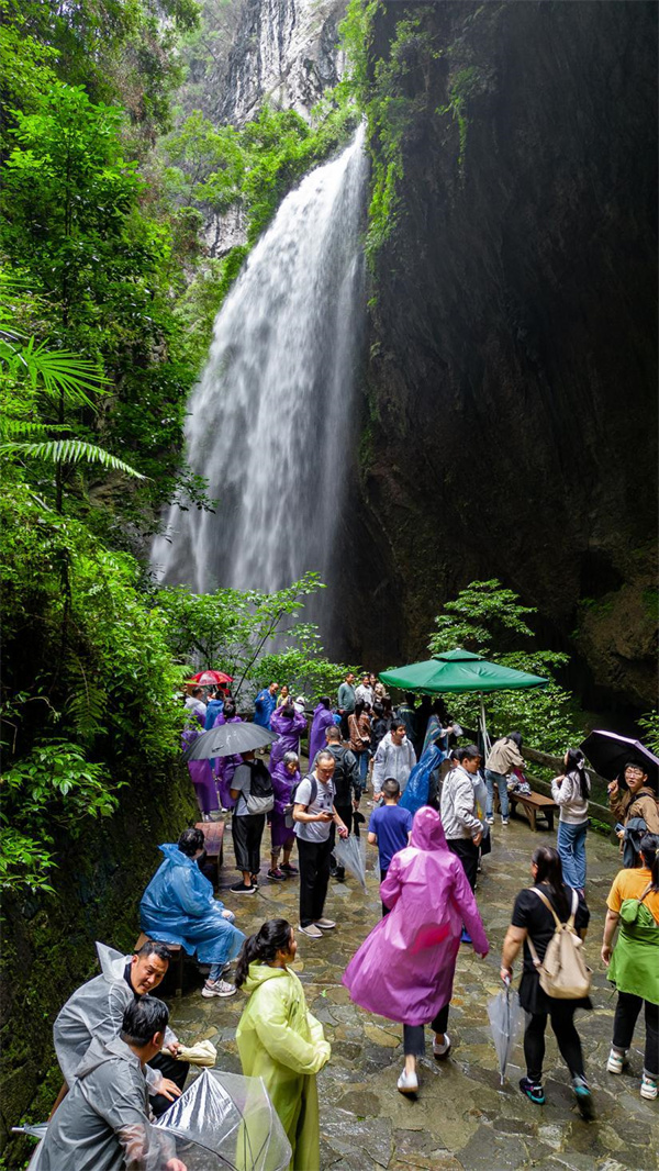 龍水峽地縫“一線天”景觀